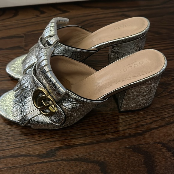 Gucci silver block heel sandals - Picture 2 of 5